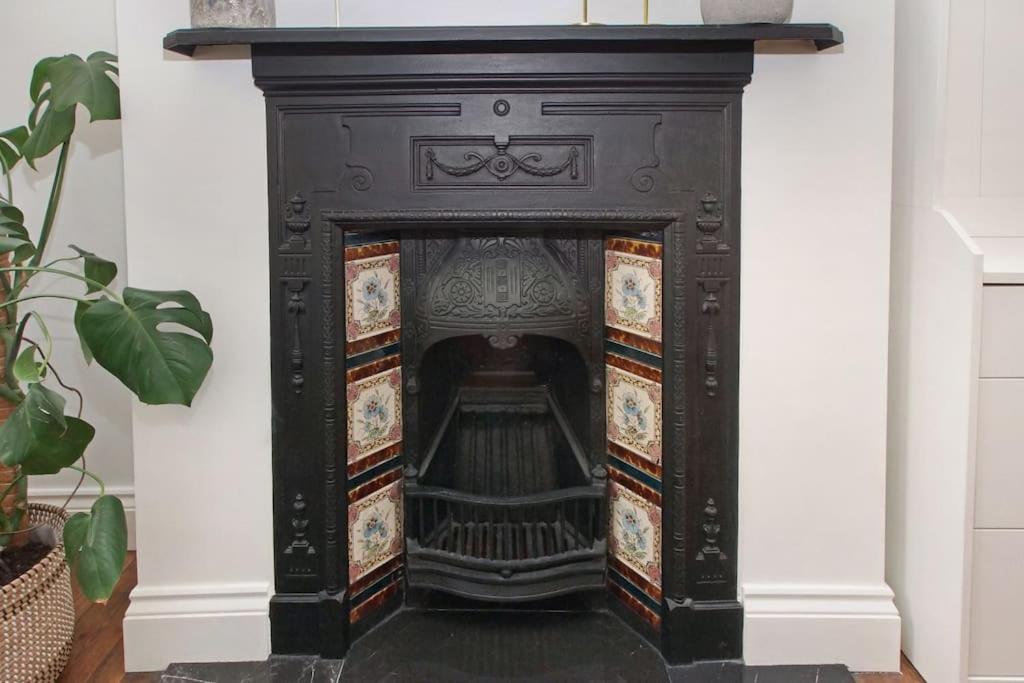 Apartment Newly Refurbished, Cosy & Modern In E17